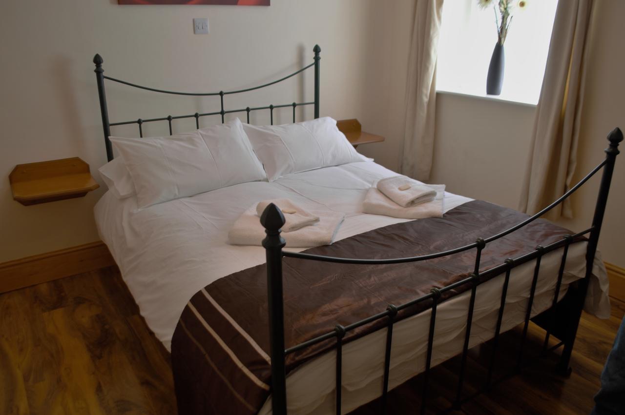 Sea Breeze Guest House Douglas Esterno foto