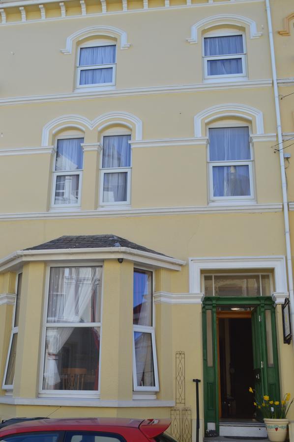 Sea Breeze Guest House Douglas Esterno foto
